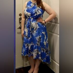 LB blue and white floral dress